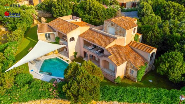 casa indipendente in vendita ad Arzachena in zona Porto Cervo