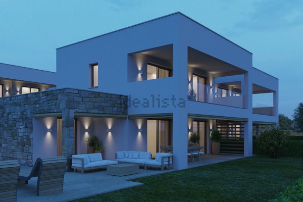 casa indipendente in vendita ad Arzachena in zona Abbiadori