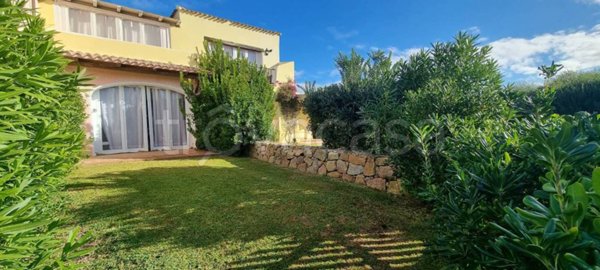 appartamento in vendita ad Arzachena