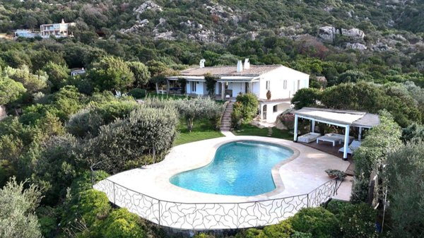 casa indipendente in vendita ad Arzachena in zona Porto Cervo
