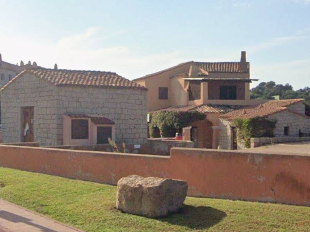 appartamento in vendita ad Arzachena