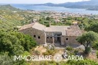 casa indipendente in vendita ad Arzachena in zona Cannigione