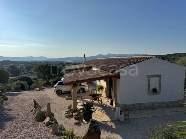 casa indipendente in vendita ad Arzachena