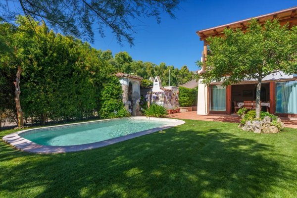 casa indipendente in vendita ad Arzachena