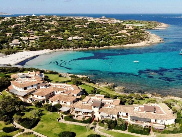 appartamento in vendita ad Arzachena in zona Porto Cervo