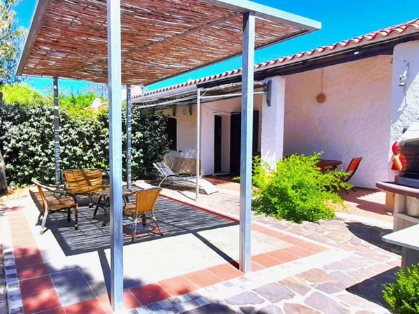 casa indipendente in vendita ad Arzachena in zona Cannigione