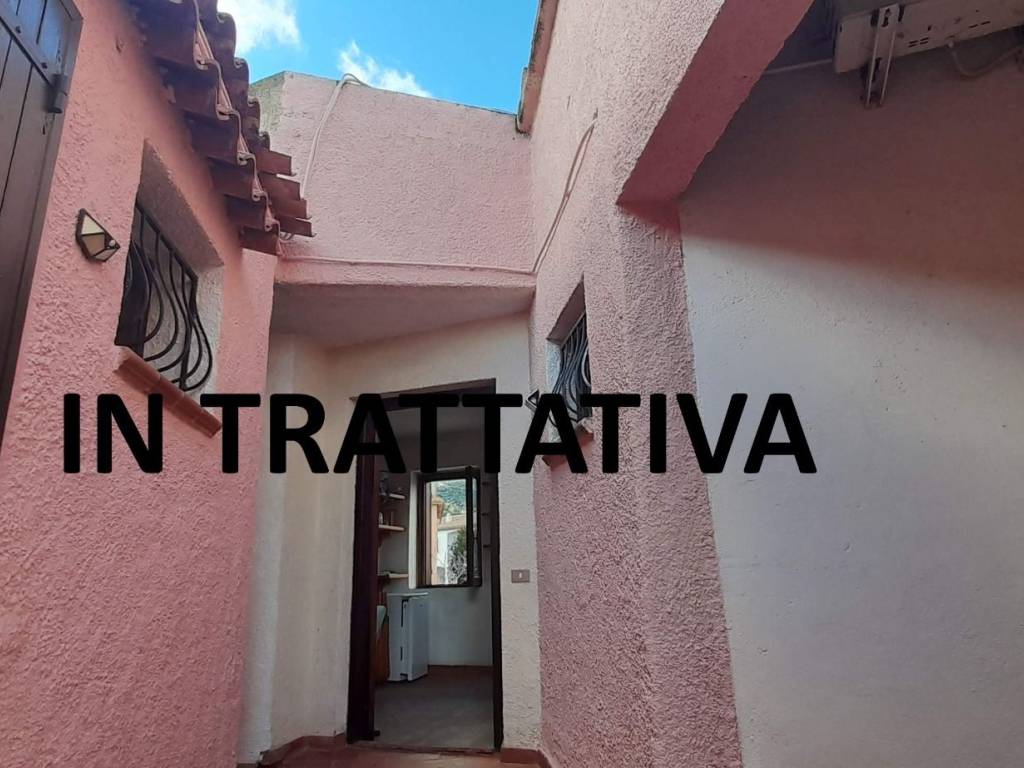 appartamento in vendita ad Arzachena in zona Cannigione