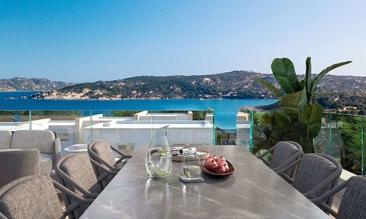 casa indipendente in vendita ad Arzachena in zona Cannigione