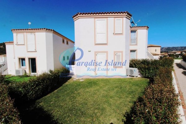 appartamento in vendita ad Arzachena in zona Cannigione