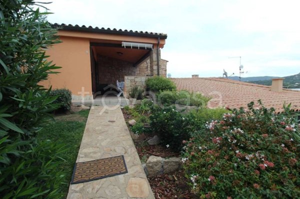 appartamento in vendita ad Arzachena in zona Cannigione