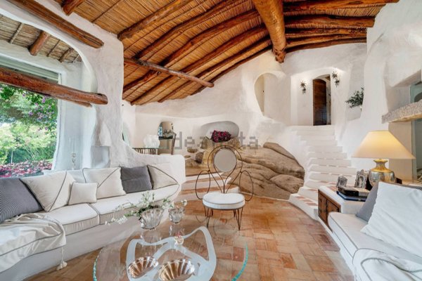 casa indipendente in vendita ad Arzachena in zona Porto Cervo