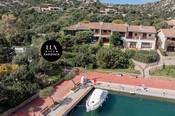 appartamento in vendita ad Arzachena in zona Porto Cervo