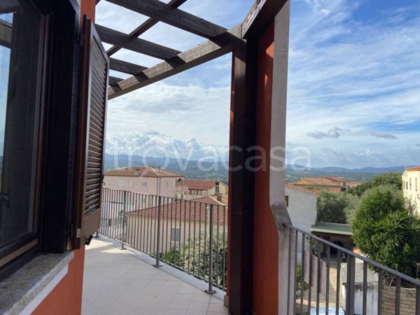 appartamento in vendita ad Arzachena