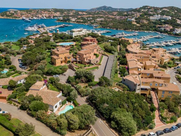 casa indipendente in vendita ad Arzachena in zona Porto Cervo