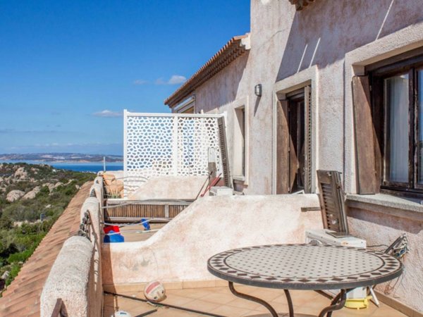 appartamento in vendita ad Arzachena in zona Porto Cervo