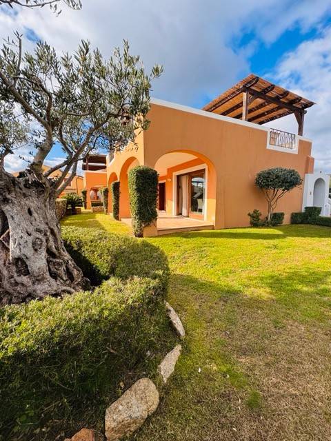 appartamento in vendita ad Arzachena in zona Porto Cervo