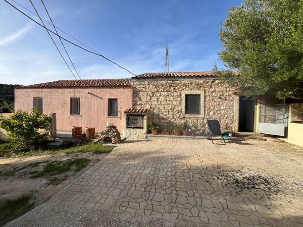 esavano in vendita ad Arzachena in zona Porto Cervo