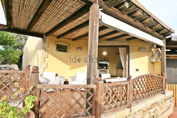 pentavano in vendita ad Arzachena in zona Baja Sardinia