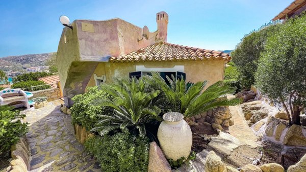 appartamento in vendita ad Arzachena