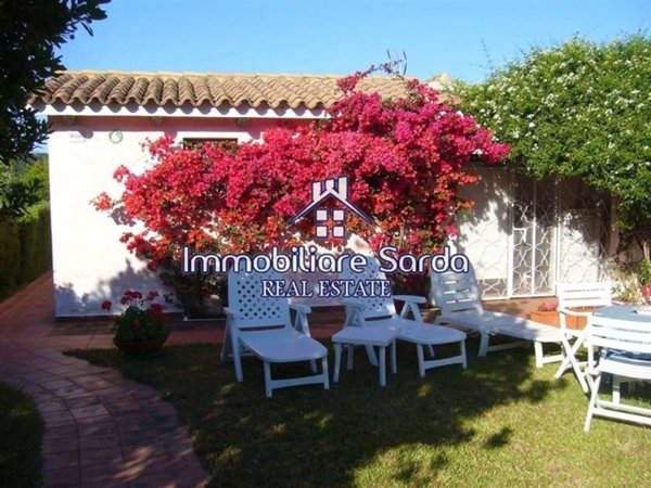 casa indipendente in vendita ad Arzachena in zona Baja Sardinia