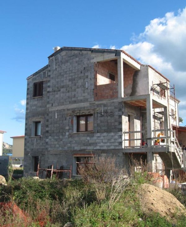 appartamento in vendita ad Arzachena