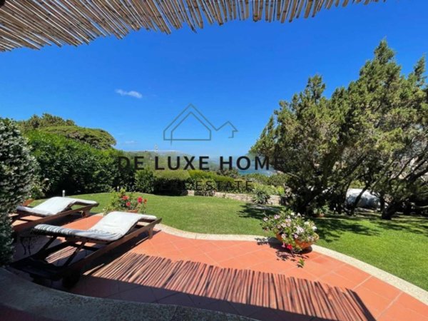 casa indipendente in vendita ad Arzachena in zona Porto Cervo