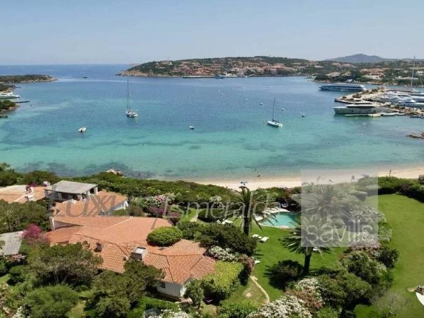 casa indipendente in vendita ad Arzachena in zona Porto Cervo