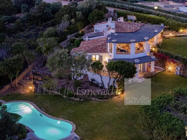 casa indipendente in vendita ad Arzachena in zona Porto Cervo