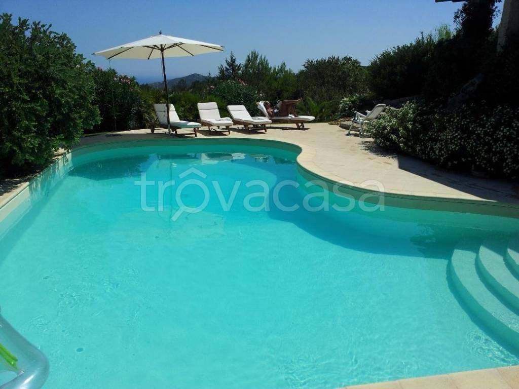 casa indipendente in vendita ad Arzachena