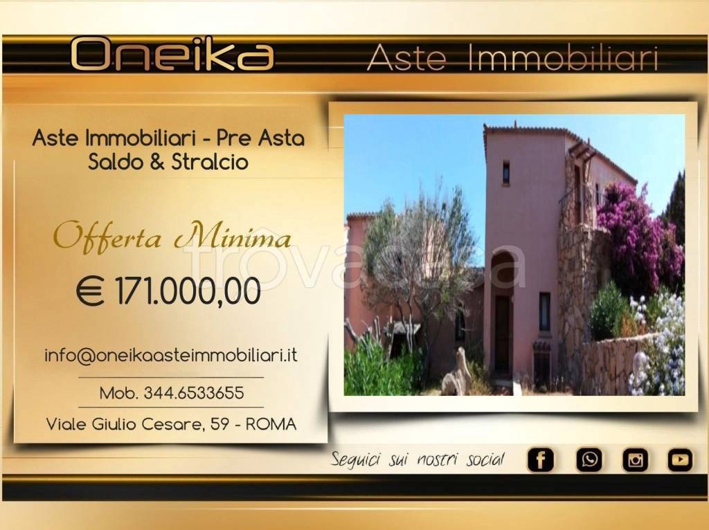 appartamento in vendita ad Arzachena in zona Pantogia