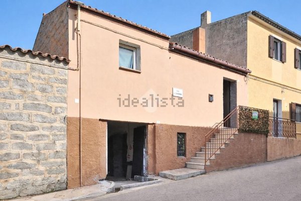 appartamento in vendita ad Arzachena