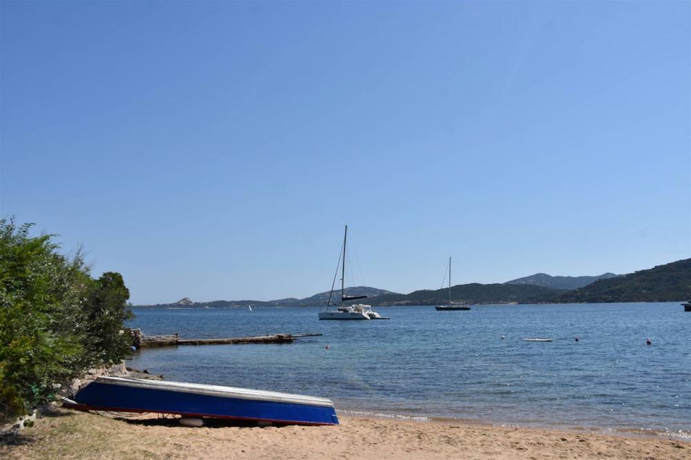 casa indipendente in vendita ad Arzachena in zona Cannigione