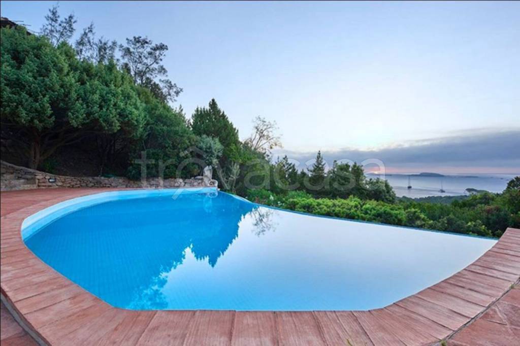 casa indipendente in vendita ad Arzachena in zona Porto Cervo