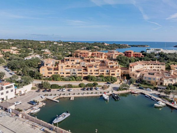appartamento in vendita ad Arzachena in zona Porto Cervo