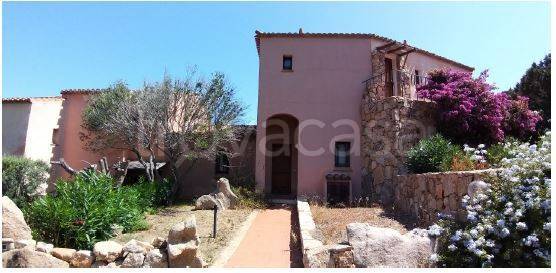 appartamento in vendita ad Arzachena in zona Pantogia