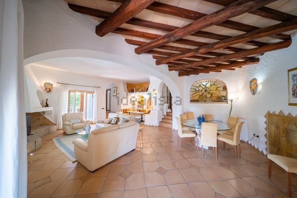 casa indipendente in vendita ad Arzachena in zona Porto Cervo
