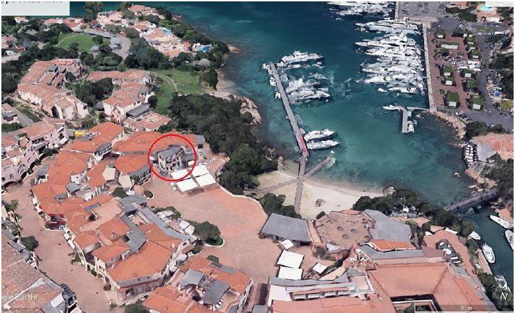 negozio in vendita ad Arzachena in zona Porto Cervo