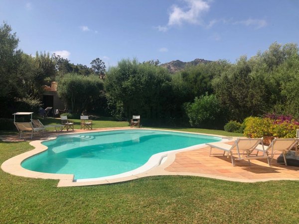 casa indipendente in vendita ad Arzachena in zona Porto Cervo