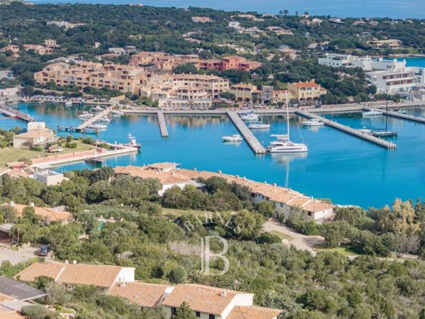 appartamento in vendita ad Arzachena in zona Porto Cervo