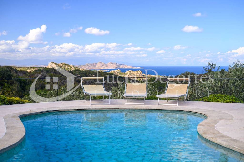 casa indipendente in vendita ad Arzachena in zona Porto Cervo