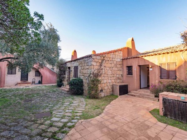 appartamento in vendita ad Arzachena in zona Porto Cervo
