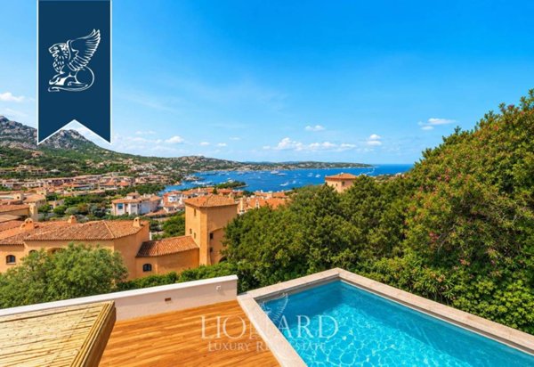 casa indipendente in vendita ad Arzachena in zona Porto Cervo