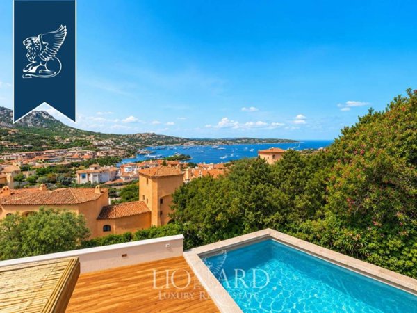 casa indipendente in vendita ad Arzachena in zona Porto Cervo