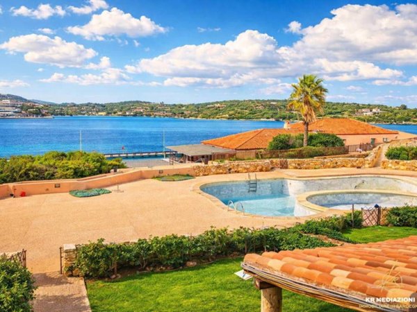 appartamento in vendita ad Arzachena in zona Porto Cervo