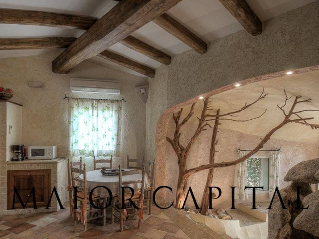 casa indipendente in vendita ad Arzachena in zona Porto Cervo