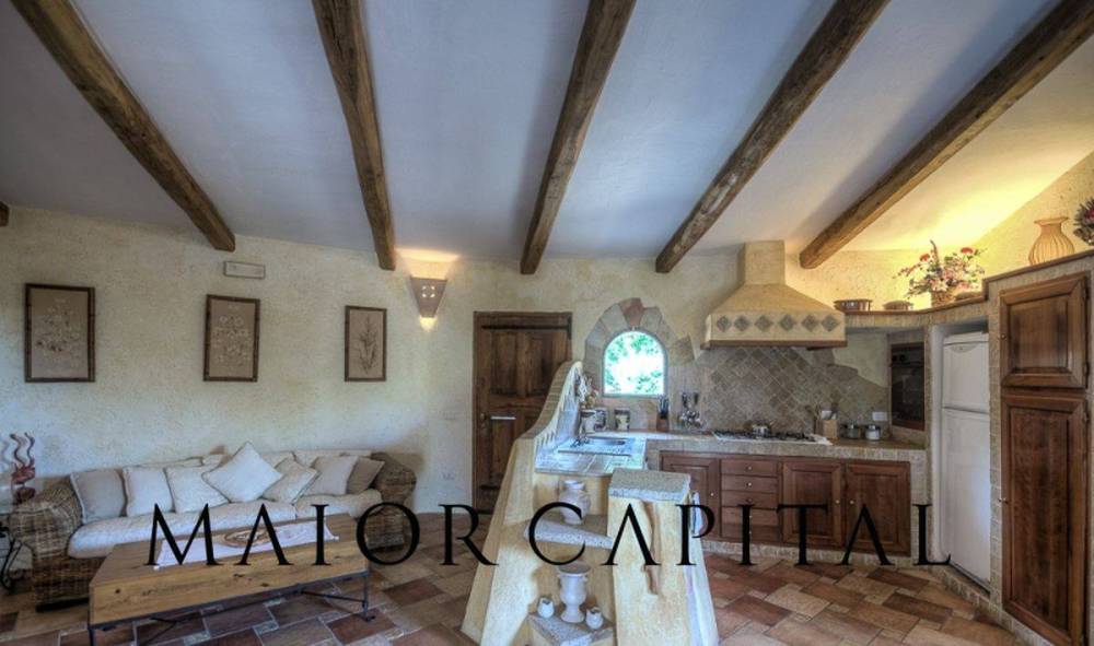 casa indipendente in vendita ad Arzachena in zona Porto Cervo