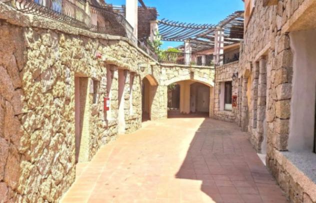 locale commerciale in vendita ad Arzachena