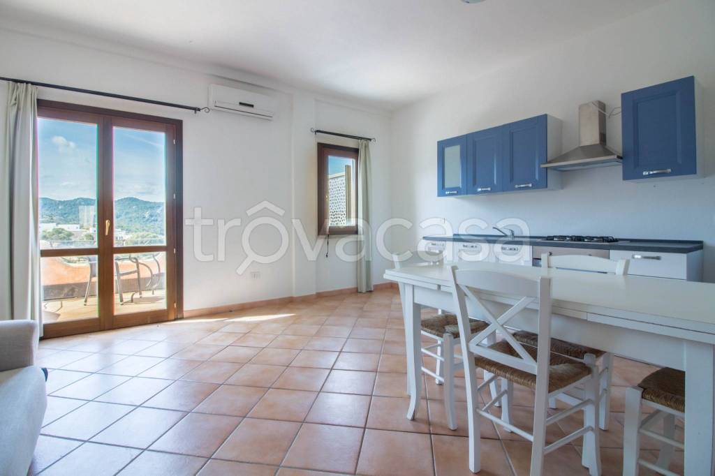 appartamento in vendita ad Arzachena