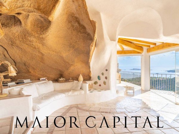 casa indipendente in vendita ad Arzachena in zona Porto Cervo