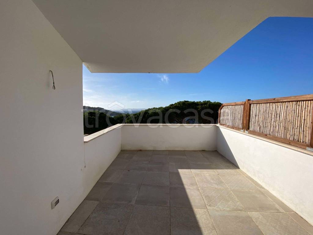 appartamento in vendita ad Arzachena in zona Baja Sardinia